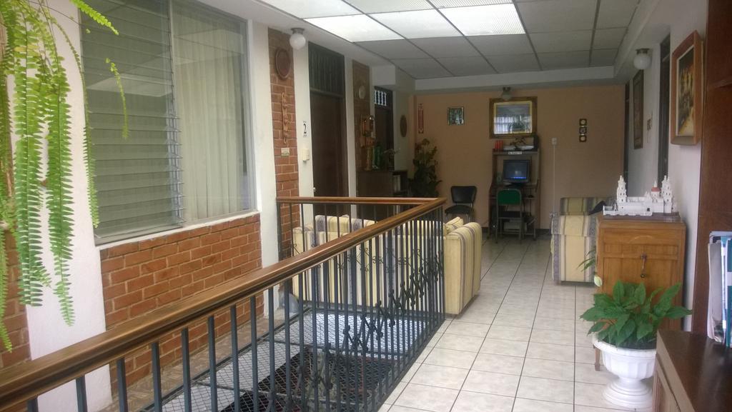 Mariana'S Petit Hotel Guatemala City Exteriör bild